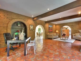 Join our BEAUTIFUL home! 3