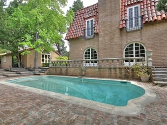 AMAZING ROOMMATES - great for those new to the area! 3