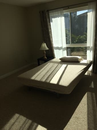 Private bed+bath in a 2b/2ba gorgeous mountain view condo - FEMALE 1