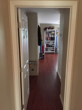 Spacious master bedroom in a huge 6BR house, private bathroom (Nov15) 1