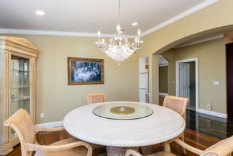 STOP HERE! The best room, roommates and house you'll find in Burlingam 1