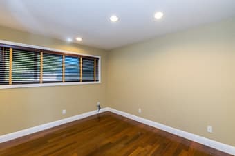 Shared 8 BD house in Burlingame 2