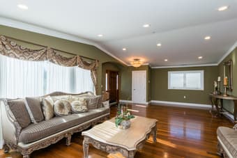 Community house looking for a new housemate 2