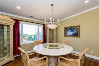 Community house looking for a new housemate 3