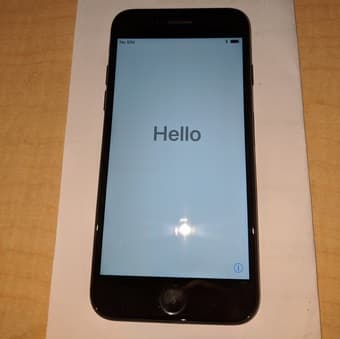 iPhone 7 (128 GB; brand new, UNLOCKED) in Jet Black + Spigen Case 2