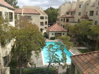 A Room in 2Bdr/2Bth apartment 5 min from campus 2