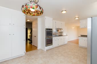 Big room and amazing roommates--come meet us! 2