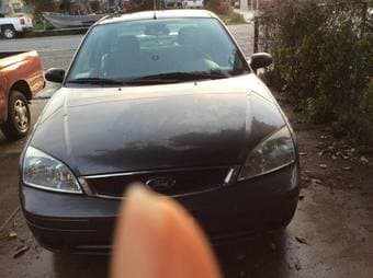 2007 Ford Focus SES sedan 3