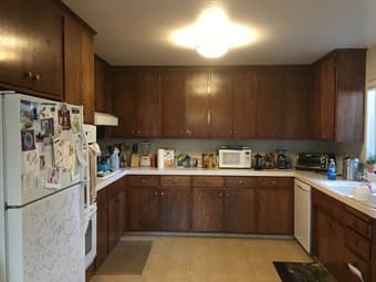 Female roommate wanted! Private room in a spacious 3 bedroom apt! 3