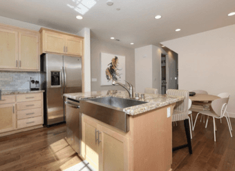 3 Bedrooms in Menlo Park 1