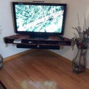 32" television 1
