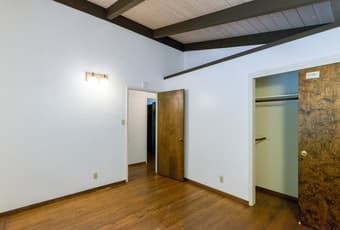 Looking for a new roommate ASAP! - 1,330 in Emerald City 3