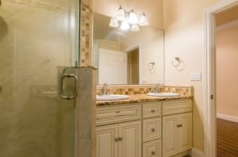 Community house looking for a new housemate 3