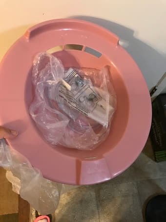 Moving sale KEURIG coffee maker, Baby carrier, Trash can, Sitz bath 1