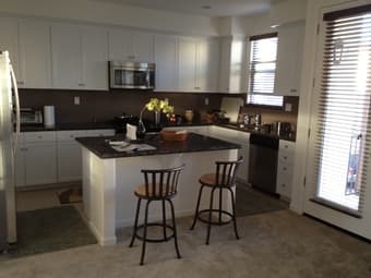Come join our awesome 4bed/3.5bath Sunnyvale townhome!! 2