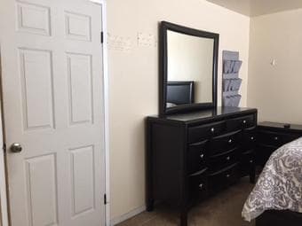 One room available in 4 bedroom House (east palo alto) 3