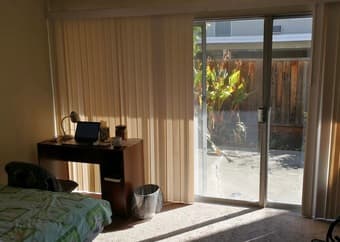 Spacious Living Room in Mountain View near shopping center 2