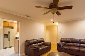 Room in a big house for 890 3