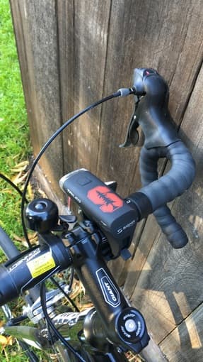 GIANT road-bike in excellent condition w/ bikelight and U-lock 3