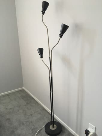 floor lamp 3 leds opportunity - moving abroad this Friday 3