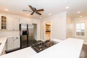 Large home, clean and respectful roommates. 3