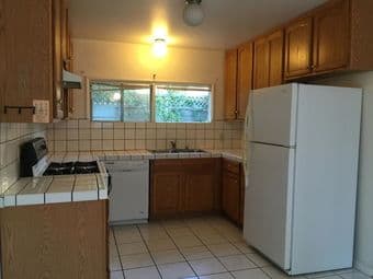 Private room with shared bathroom in Palo Alto (Price is negotiable) 3