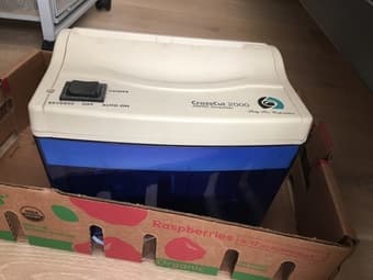 Electronic paper shredder / crosscut 1