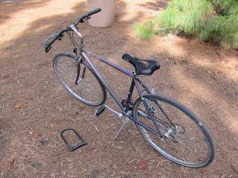 specialized bike with lock (missing front wheel) 1