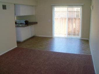 Bedroom available in 3bd 1.5 bath in Mountain View 2