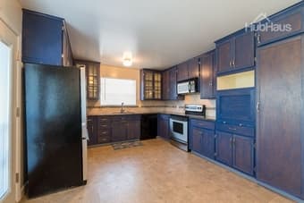 Join our chill house in South San Francisco 1