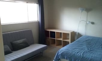 Large bedroom in 2br/1ba in Menlo Park. Available Jan 14th 1