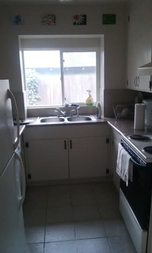 Large bedroom in 2br/1ba in Menlo Park. Available Jan 14th 3