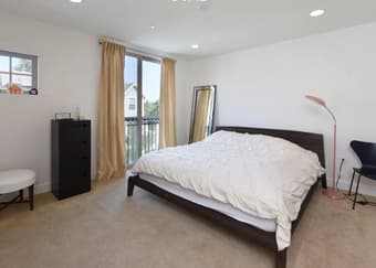 1/1 in 3/2.5 luxury townhouse Menlo Park brand new with back yard 2