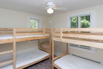 Shared Room for Girls in a House near Stanford (Palo Alto) 1