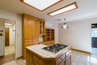 Shared 5 BD house in Emerald City 1