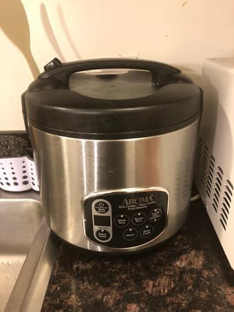 electric cooker, microwave oven, electric kettle, cleaner 1