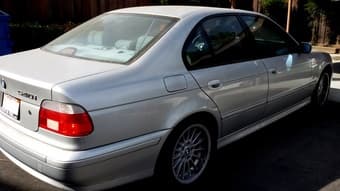 2001 BMW540i Sports Package (Clean title, Runs smooth) 3