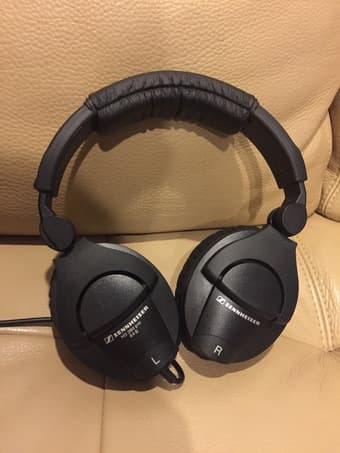 Sennheiser Noise Cancelling Headphone 1