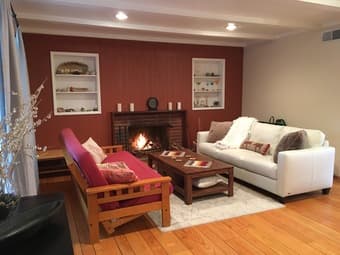 2 comfy rooms available ranging $1230-$1380 1