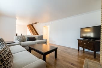 Finding housing sucks - come join our fam - 890 2