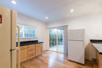 Looking for a new roommate ASAP! - 890 in San Jose 1