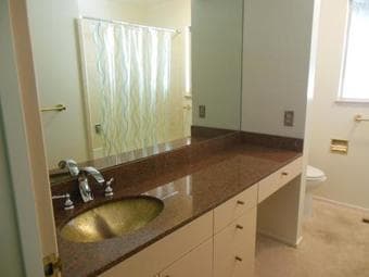 Community House looking for a new roommate 2