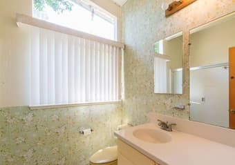 Room available in amazing home -- looking for a new roommate 2