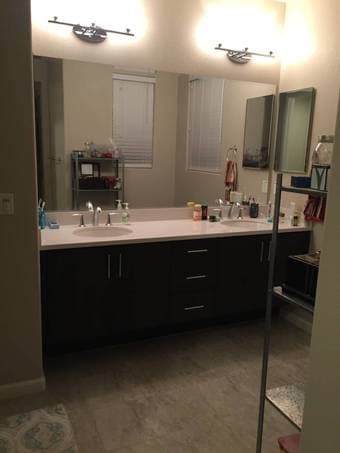 $1700 / 400ft2 - Master Bedroom + Bonus Room (2 people max) w/ Parking 2