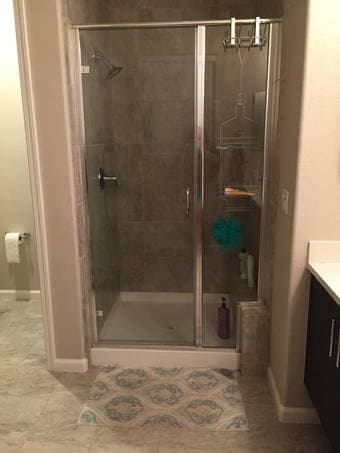 $1700 / 400ft2 - Master Bedroom + Bonus Room (2 people max) w/ Parking 3