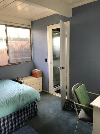 144ft2-Available 1/31 furnished room with private bath in large house 3