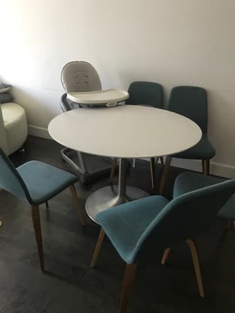 Dining table with 6 chairs made with room & board 1