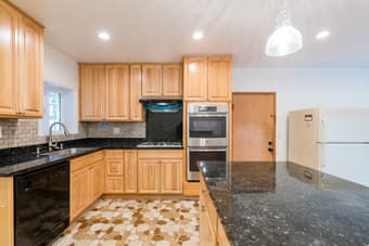 Wanted: A+ Roomie to take over a Bedroom in our 7br/4ba Home! 1