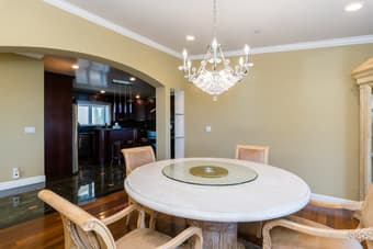 Awesome co-living house looking for a new roomie! 8br/4ba 1