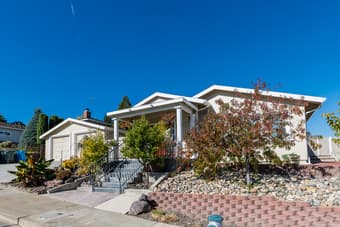 Awesome co-living house looking for a new roomie! 8br/4ba 3